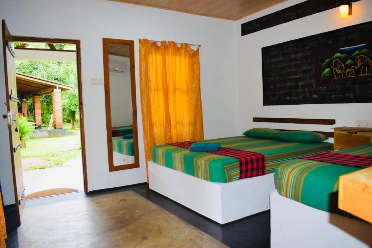 Green Cottage Anuradhapura Esterno foto