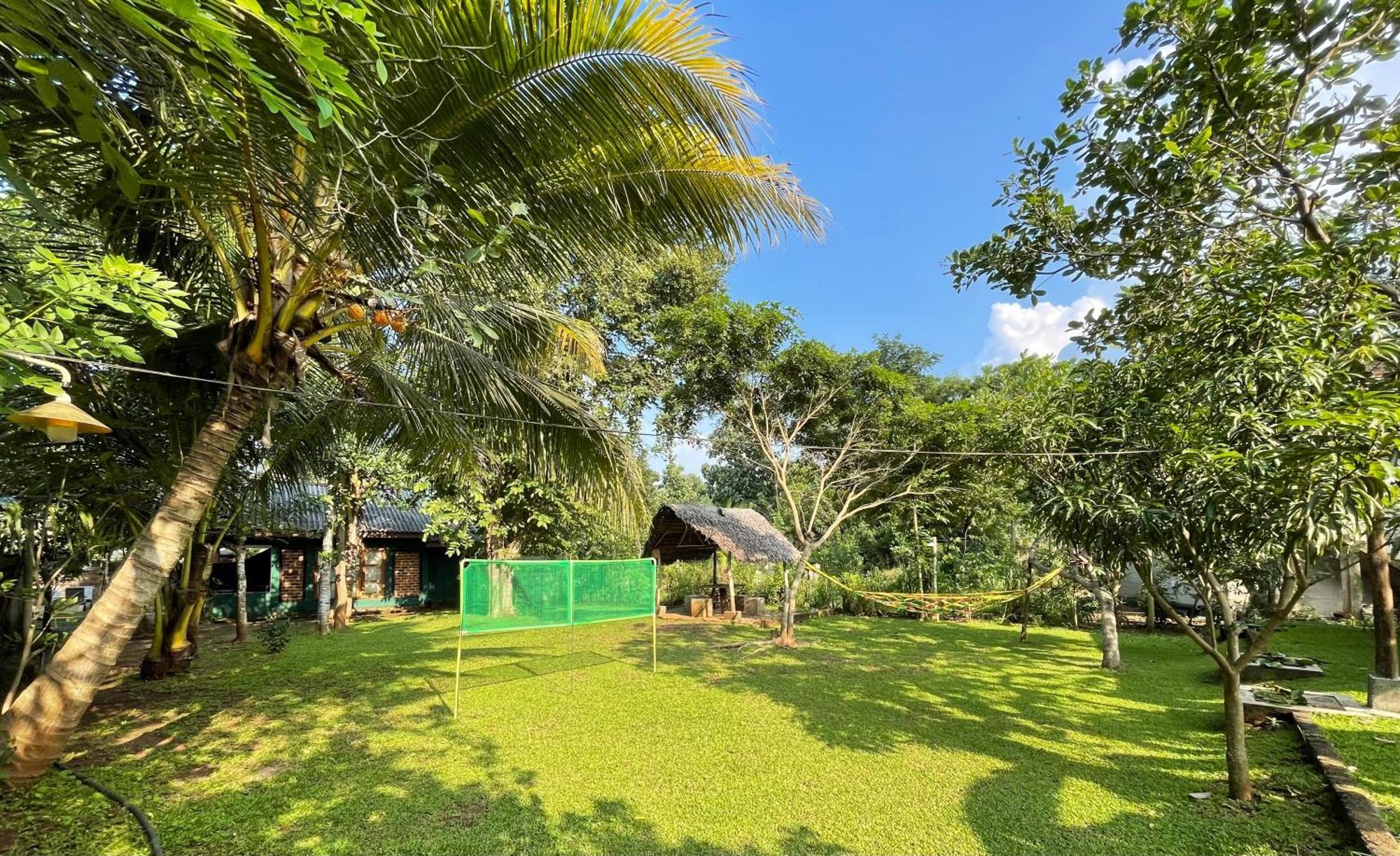 Green Cottage Anuradhapura Esterno foto