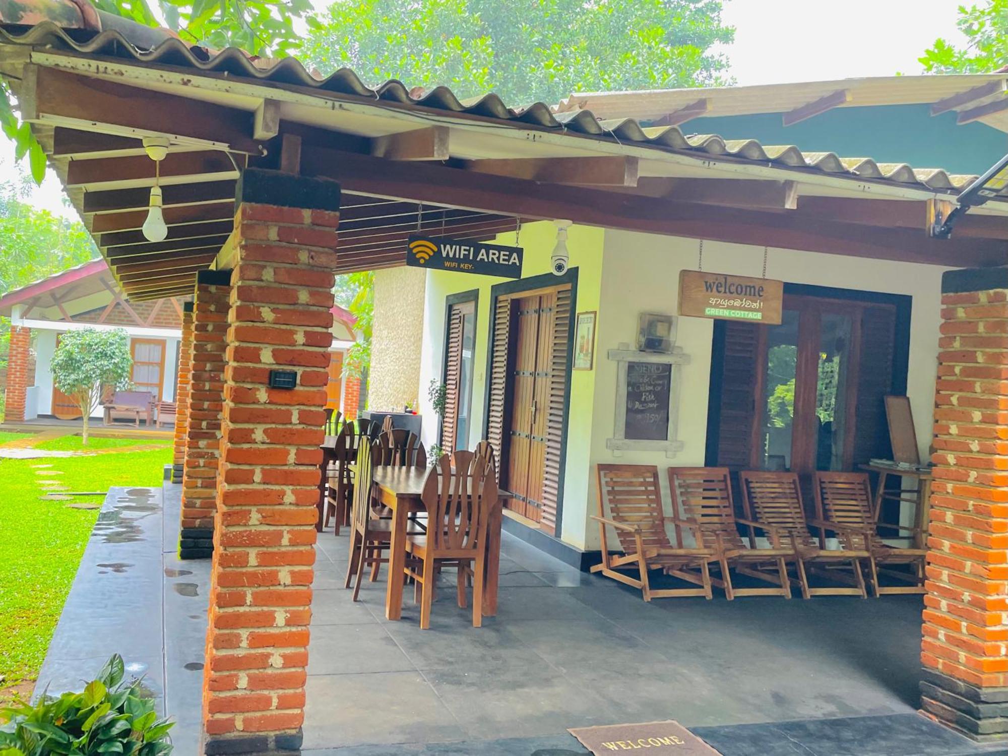 Green Cottage Anuradhapura Esterno foto