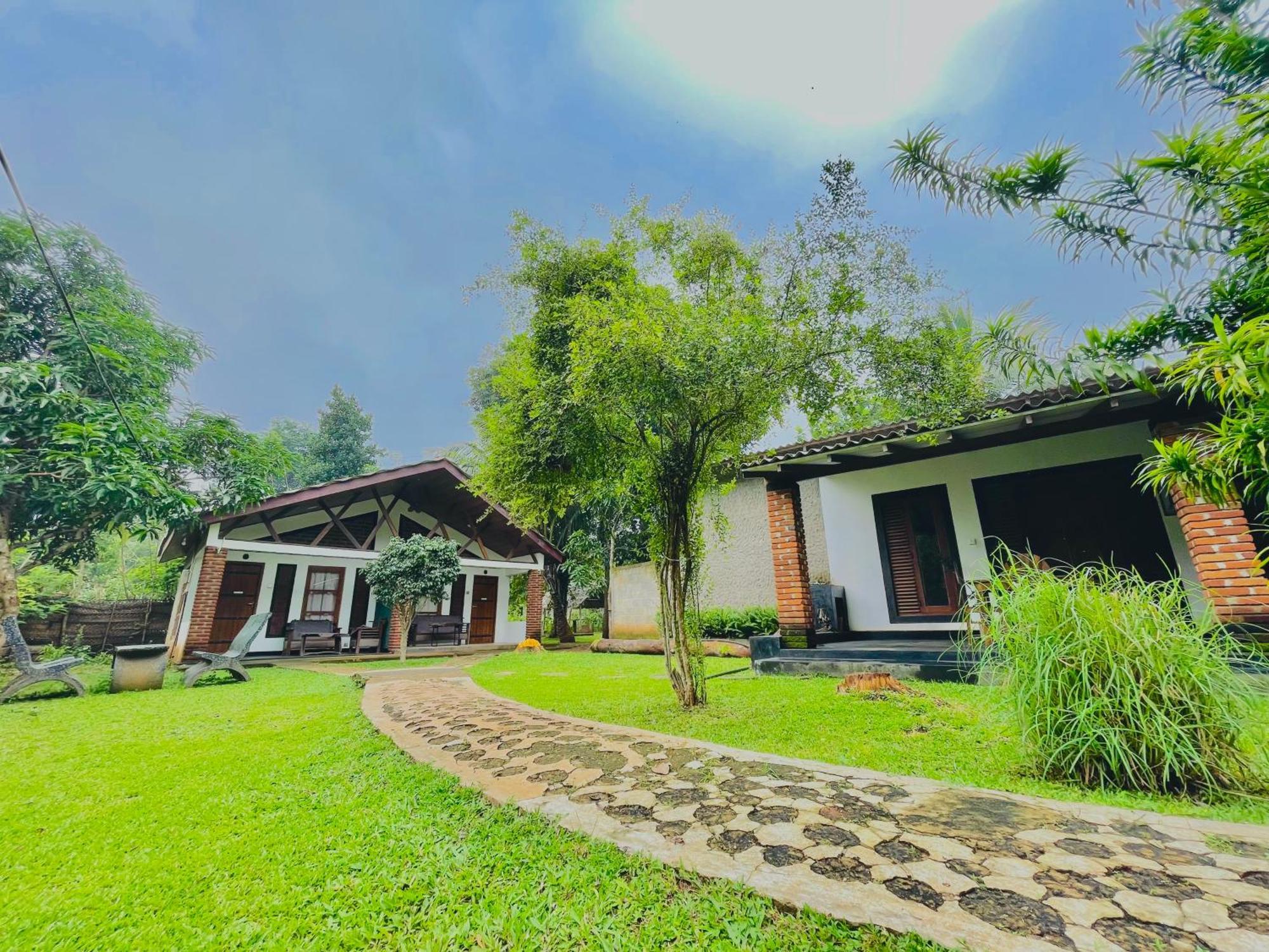 Green Cottage Anuradhapura Esterno foto