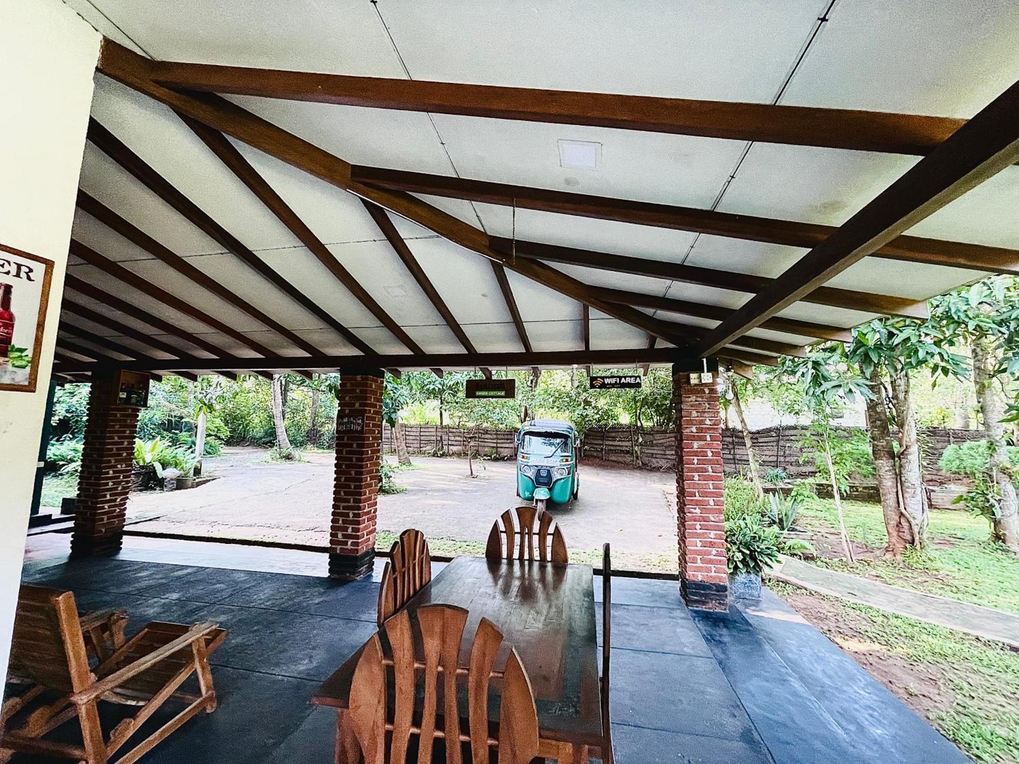Green Cottage Anuradhapura Esterno foto